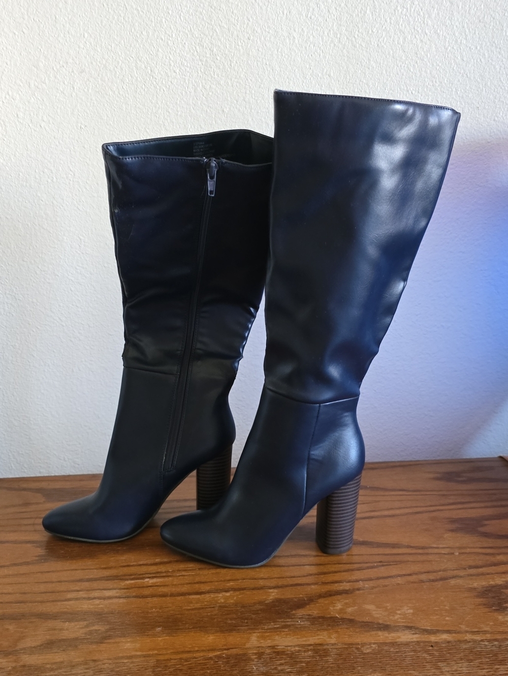 JustFab Navy Block Heel Boots Size 5.5 Tote F